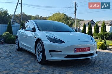 tesla model-3 2022 в Верхнеднепровск от профессионального продавца Евгений
