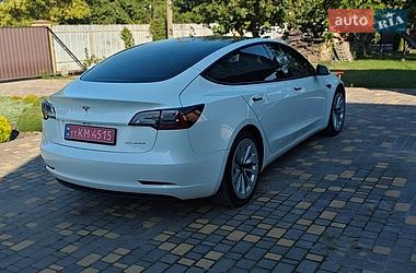 Седан Tesla Model 3 2022 в Верхнеднепровске