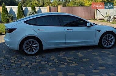 Седан Tesla Model 3 2022 в Верхнеднепровске