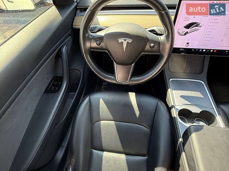 Седан Tesla Model 3 2018 в Одессе