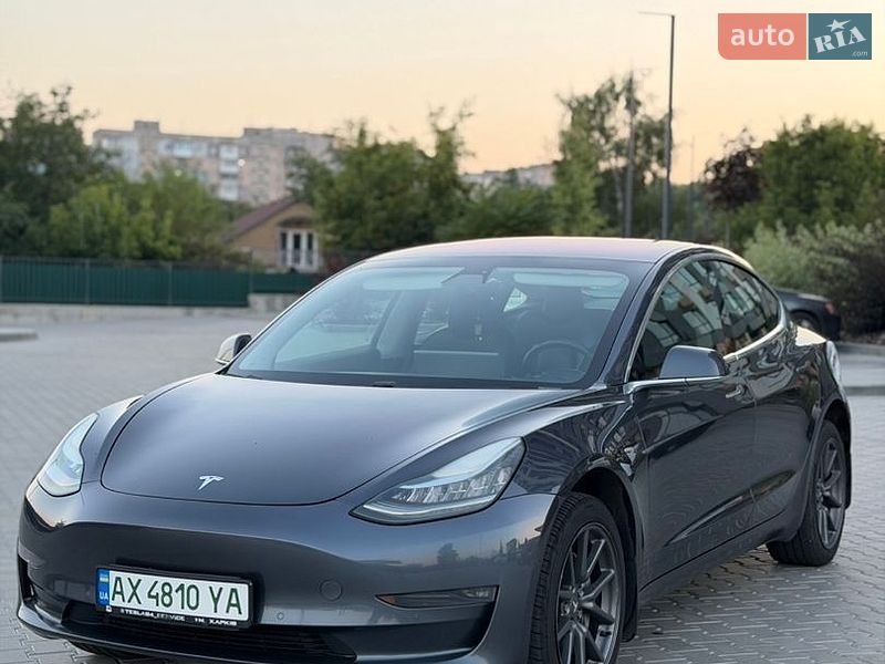 Седан Tesla Model 3 2018 в Кропивницком фото 11 Седан Tesla Model 3 2018 в Кропивницком