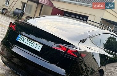 Седан Tesla Model 3 2023 в Хмельницком