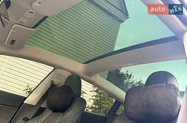 Седан Tesla Model 3 2023 в Хмельницком