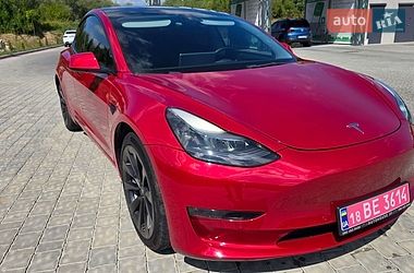 Седан Tesla Model 3 2022 в Ивано-Франковске