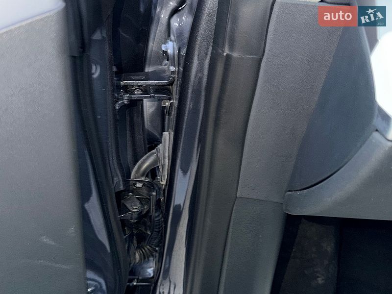Седан Tesla Model 3 2024 в Дрогобыче
