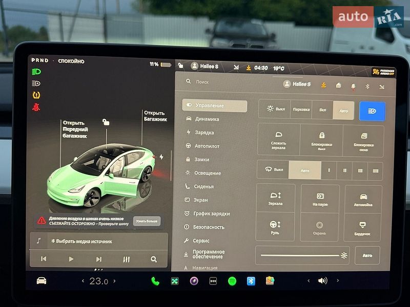Седан Tesla Model 3 2024 в Дрогобыче