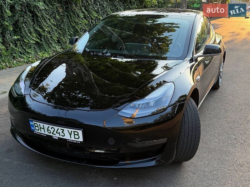 Седан Tesla Model 3 2018 в Одессе