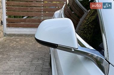 Седан Tesla Model 3 2020 в Стрые