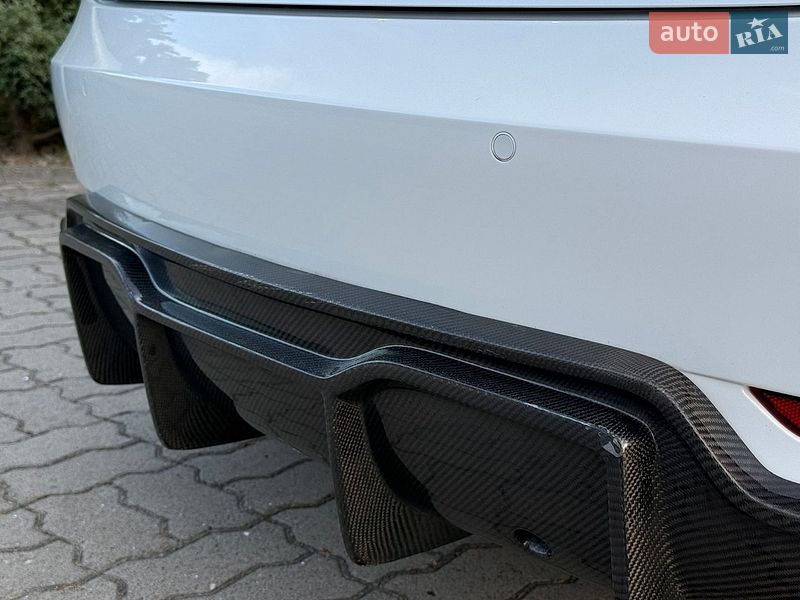 Седан Tesla Model 3 2020 в Стрые