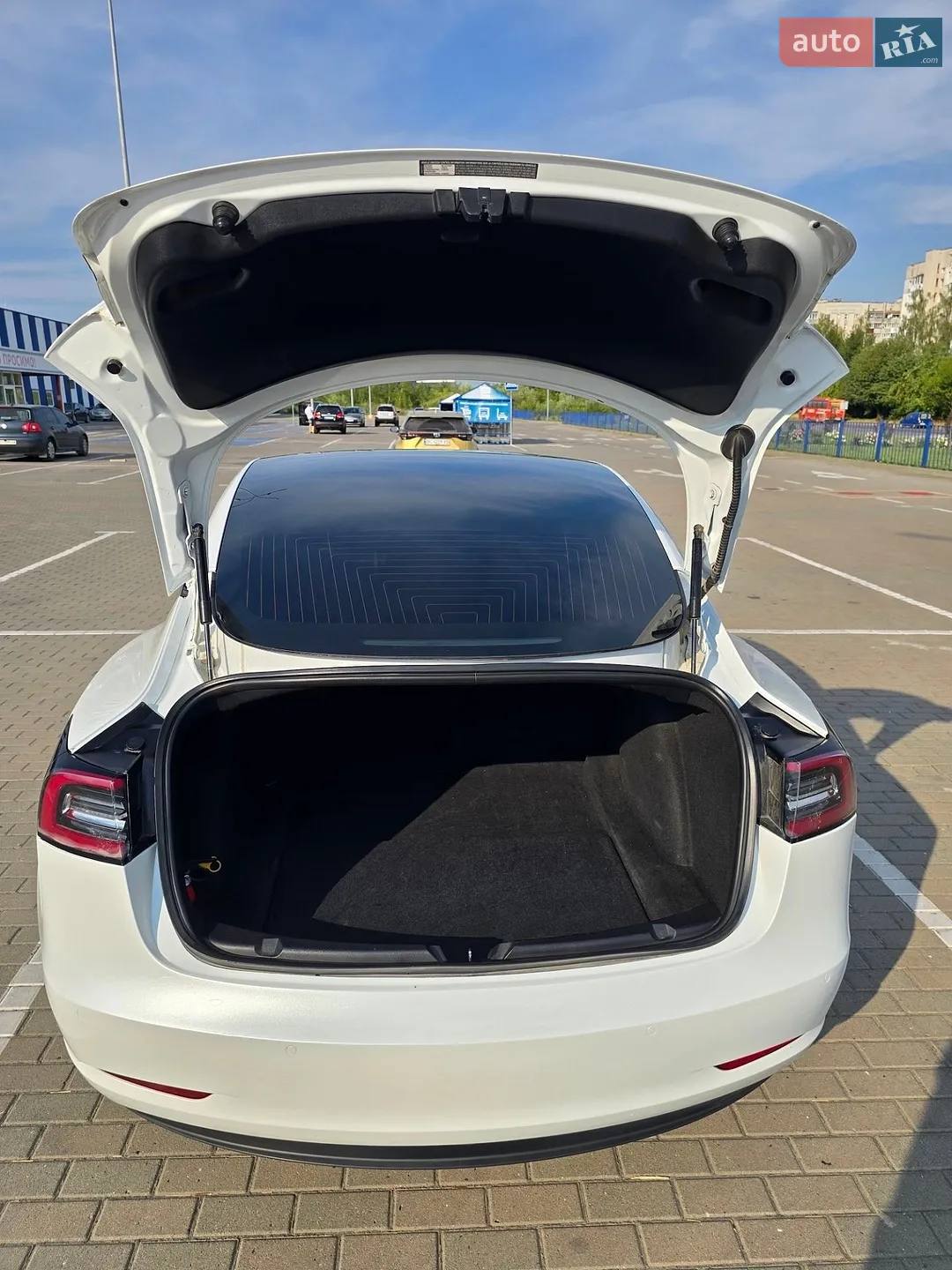 2020 Tesla Model 3 - мініатюра 5