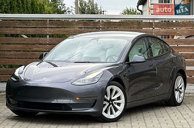 Седан Tesla Model 3 2023 в Стрые