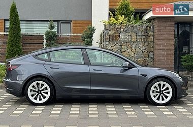 Седан Tesla Model 3 2023 в Стрые