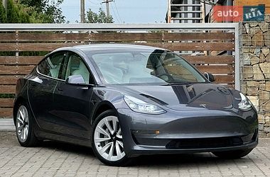 Седан Tesla Model 3 2023 в Стрые
