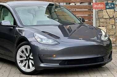 Седан Tesla Model 3 2023 в Стрые