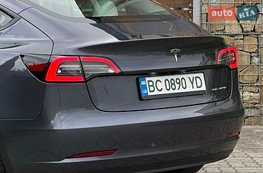 Седан Tesla Model 3 2023 в Стрые