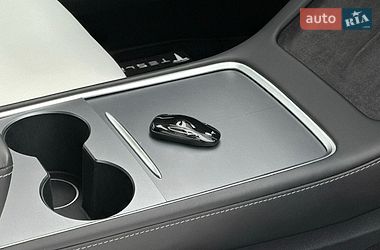 Седан Tesla Model 3 2023 в Стрые