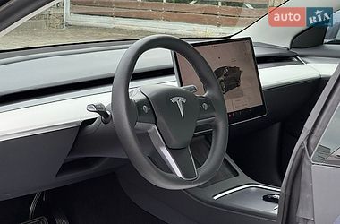 Седан Tesla Model 3 2023 в Стрые