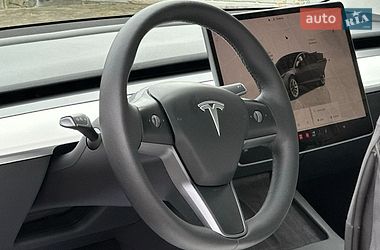 Седан Tesla Model 3 2023 в Стрые