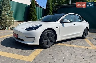 Седан Tesla Model 3 2023 в Моршине