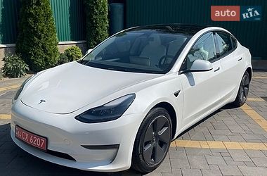 Седан Tesla Model 3 2023 в Моршине