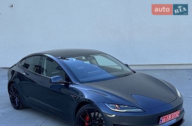 Седан Tesla Model 3 2024 в Луцке