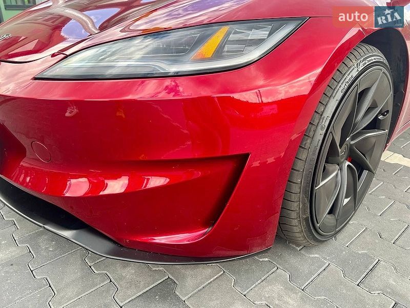 Седан Tesla Model 3 2024 в Капитановке