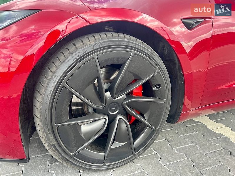 Седан Tesla Model 3 2024 в Капитановке