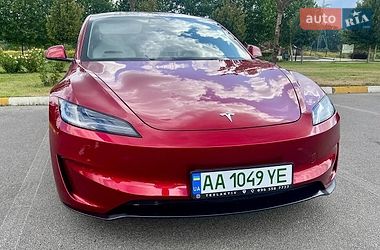 Седан Tesla Model 3 2024 в Капитановке