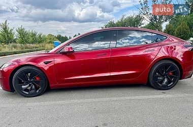 Седан Tesla Model 3 2024 в Капитановке