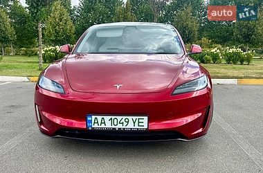 Седан Tesla Model 3 2024 в Капитановке