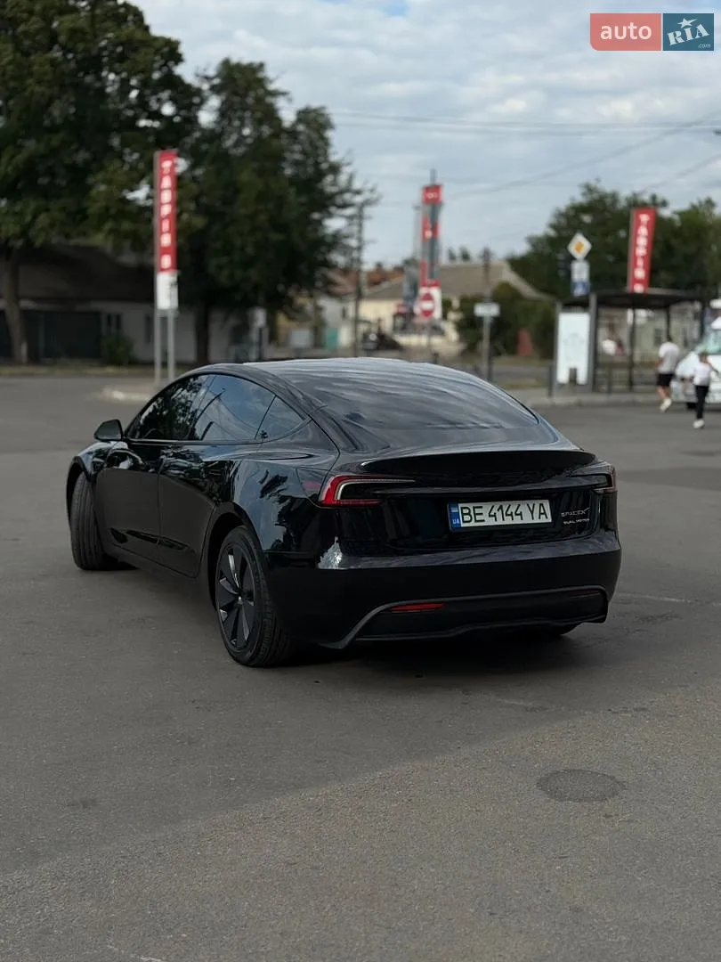 2025 Tesla Model 3 - мініатюра 6
