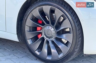 Седан Tesla Model 3 2021 в Луцьку
