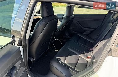 Седан Tesla Model 3 2021 в Луцьку