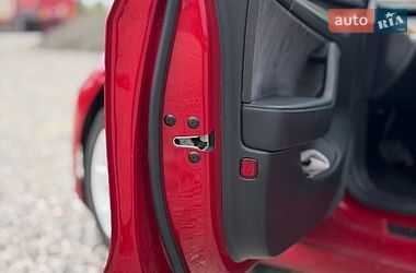Седан Tesla Model 3 2022 в Києві