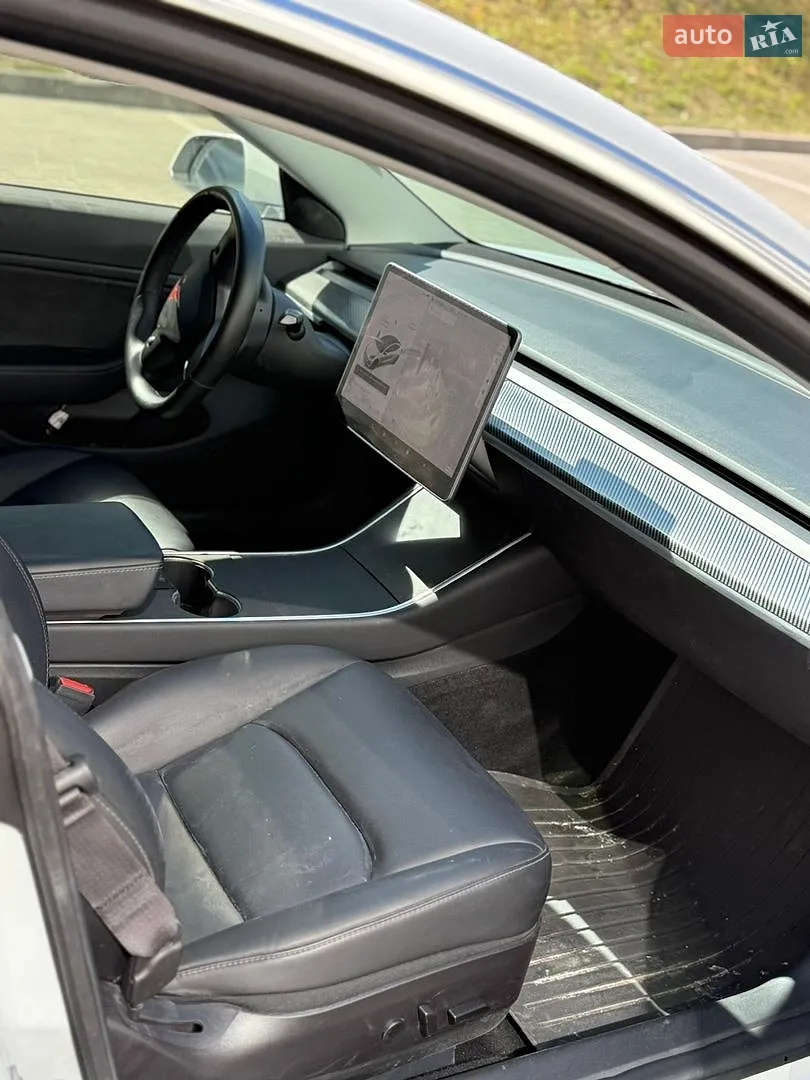 2018 Tesla Model 3 - мініатюра 10