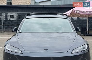 Седан Tesla Model 3 2024 в Киеве фото 11 Седан Tesla Model 3 2024 в Киеве
