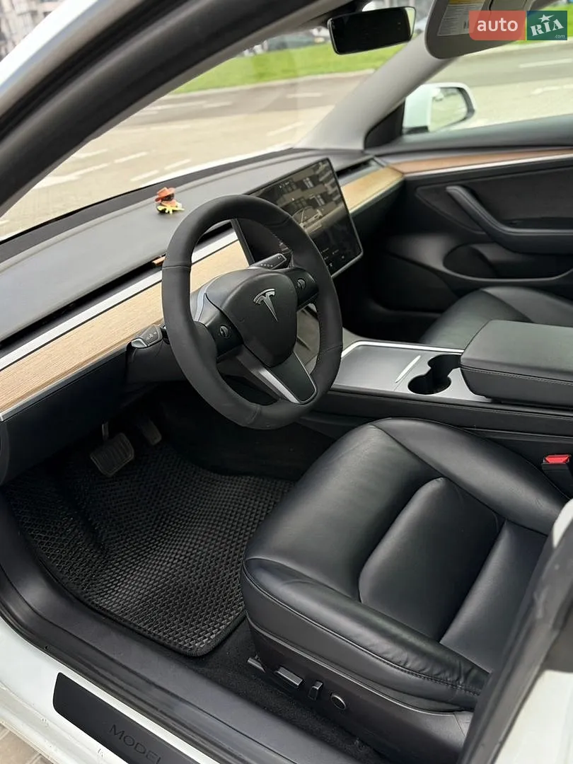2022 Tesla Model 3 - мініатюра 13