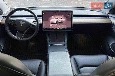 Седан Tesla Model 3 2022 в Тернополе