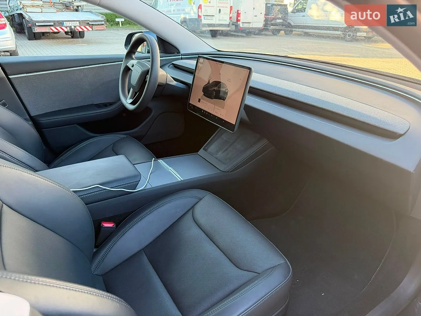 2024 Tesla Model 3 - мініатюра 10