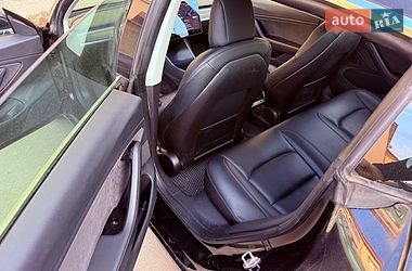 Седан Tesla Model 3 2018 в Львове
