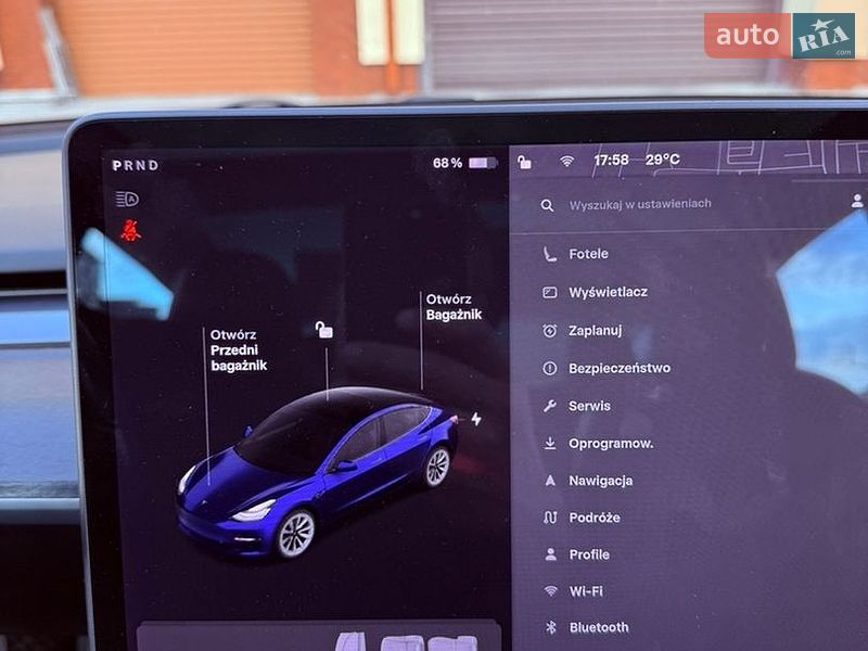Седан Tesla Model 3 2018 в Львове