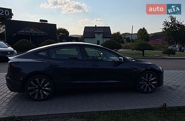 Седан Tesla Model 3 2025 в Калуше