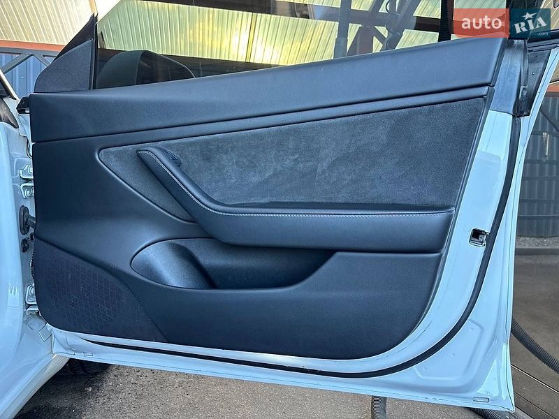 Седан Tesla Model 3 2021 в Харькове фото 26 Седан Tesla Model 3 2021 в Харькове