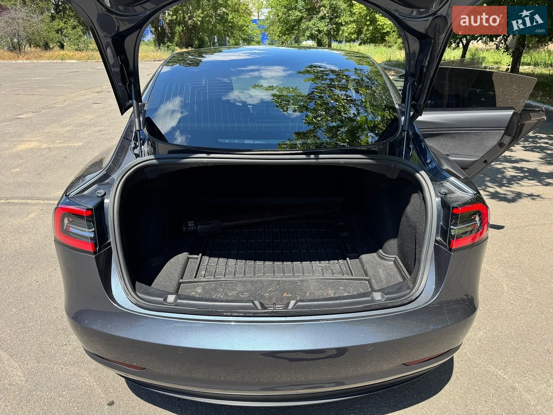 2020 Tesla Model 3 - мініатюра 9