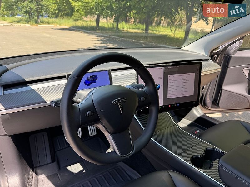 Седан Tesla Model 3 2020 в Миколаєві