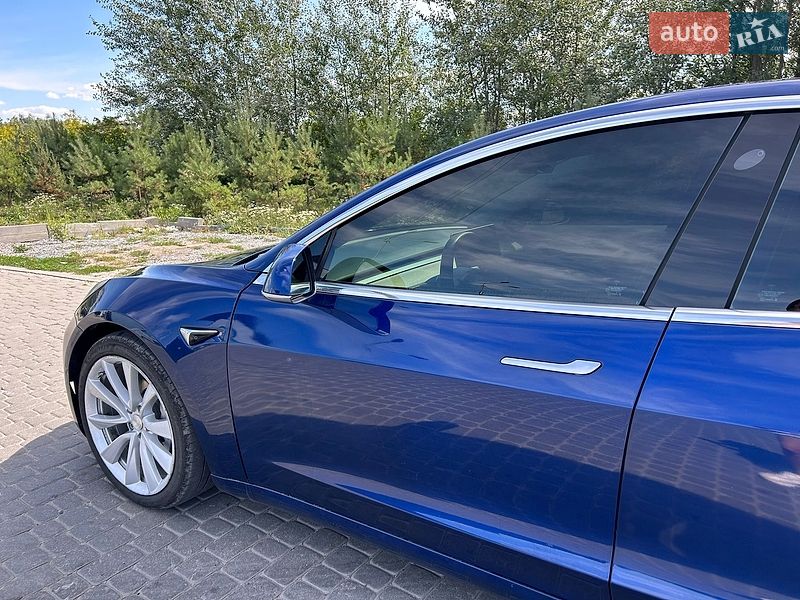 Седан Tesla Model 3 2019 в Львові фото 7 Седан Tesla Model 3 2019 в Львові