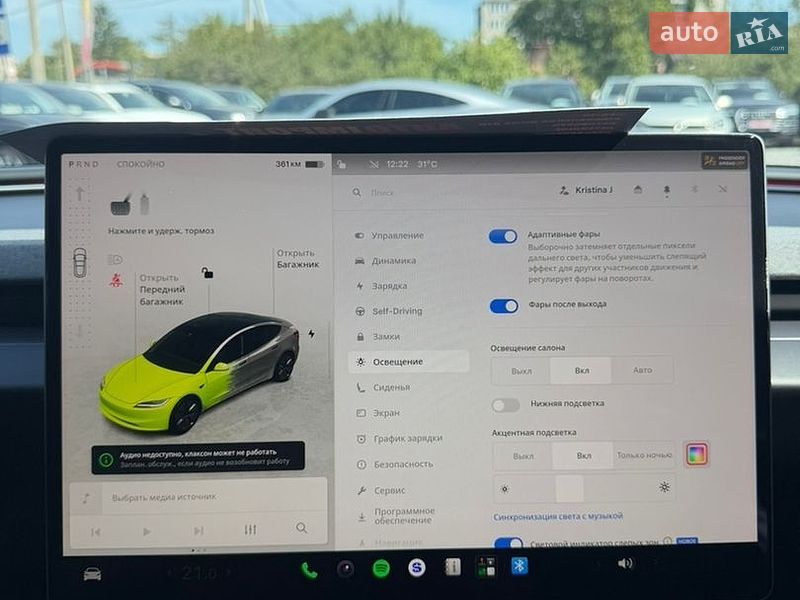 Седан Tesla Model 3 2025 в Стрию