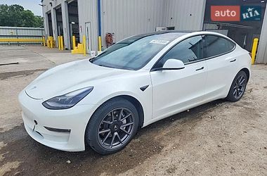 Седан Tesla Model 3 2021 в Хмельницком