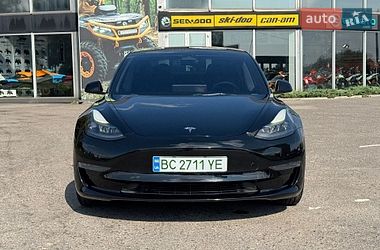 Седан Tesla Model 3 2023 в Львове