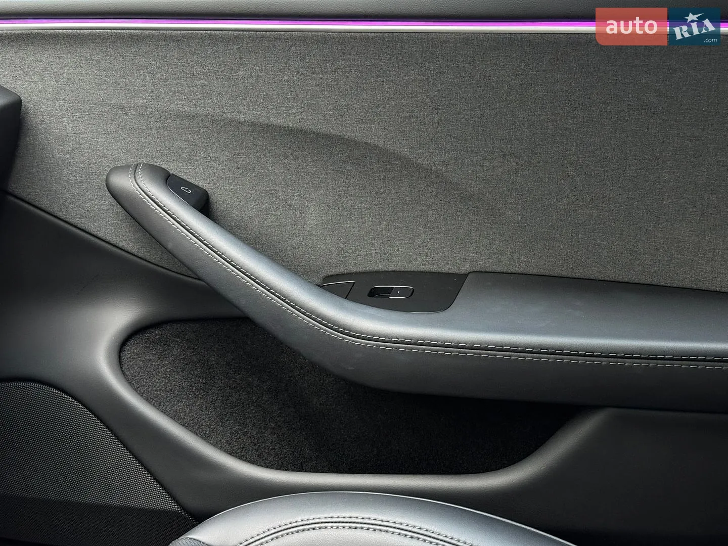 2025 Tesla Model 3 - мініатюра 30